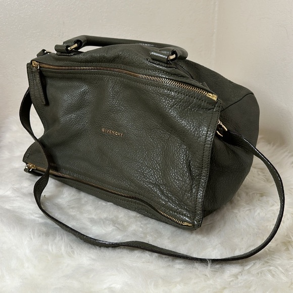 💯Authentic Givenchy Pandora Handbag🍀 - Picture 6 of 16